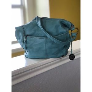 Light teal shoulder purse ❤️